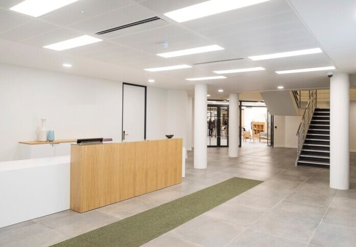 Reception - Third Avenue, Regus in Marlow