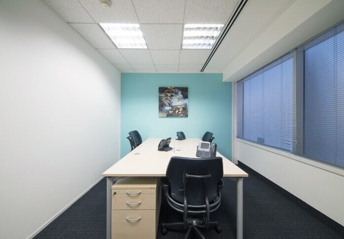 Meeting room - Imperial Place, Regus in Borehamwood