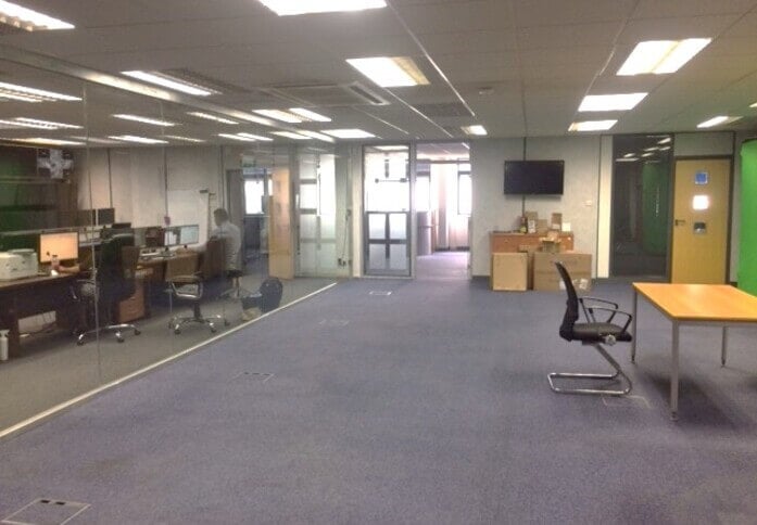 Dedicated workspace Minerva Road, Globstar Enterprise Ltd in Park Royal