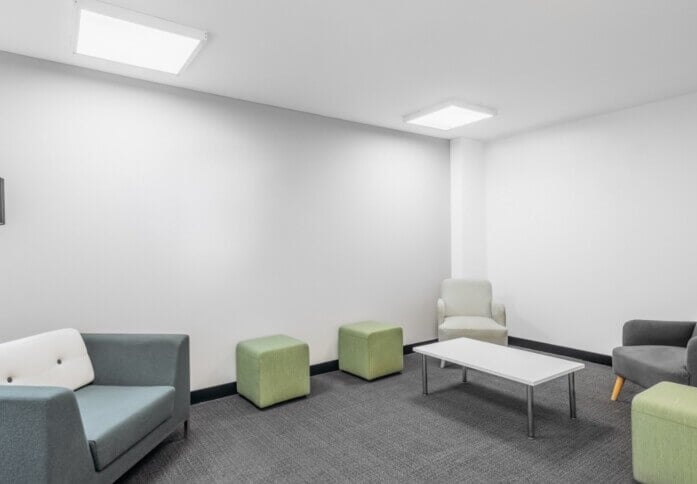 Breakout space for clients - Soho Square, Regus in W1 - London