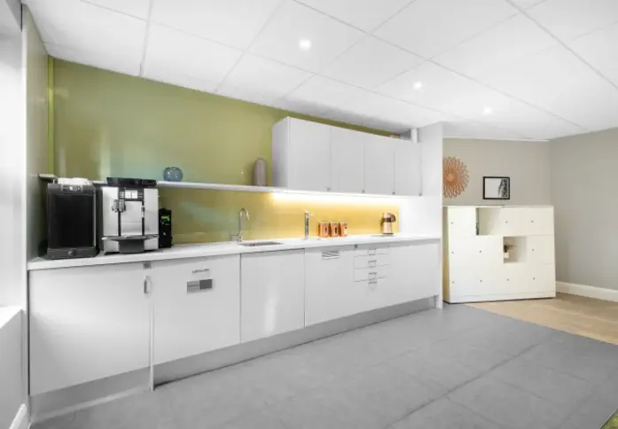 Kitchen area - Oxford Street, Regus (Newbury)