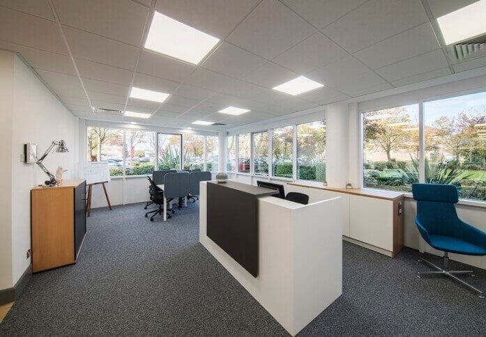 Private workspace Gatehouse Way, Regus in Aylesbury