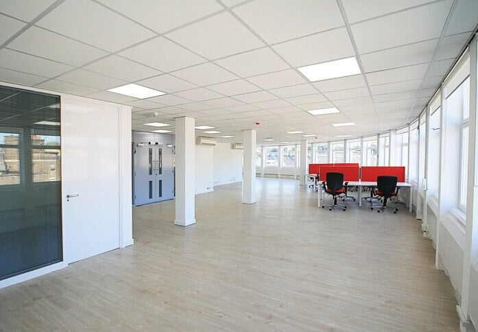 Private workspace Crendon Street, Amalgamated Berkshire Properties Limited in High Wycombe