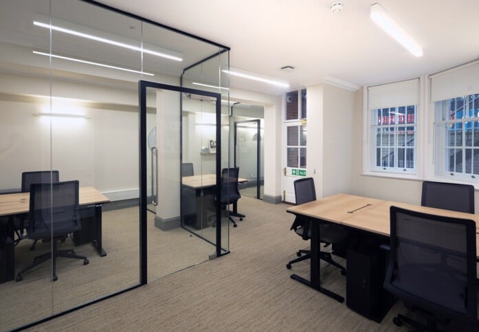 Dedicated workspace, 146 Buckingham Palace Road, The Arterial Group Ltd in Belgravia, SW1 - London