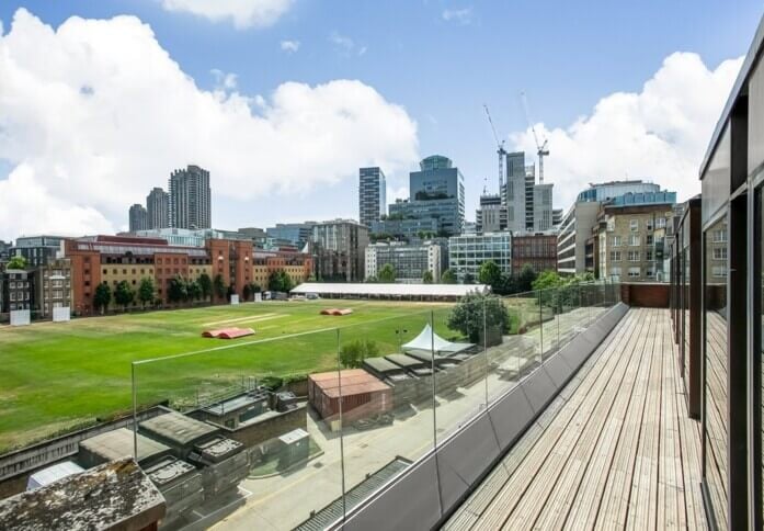 Roof terrace at City Road, One Avenue in Shoreditch, EC1