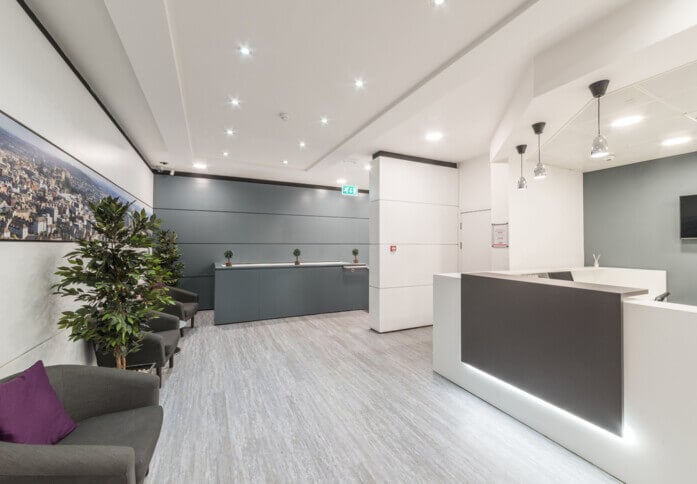 Reception - Princes Street, Regus in Edinburgh