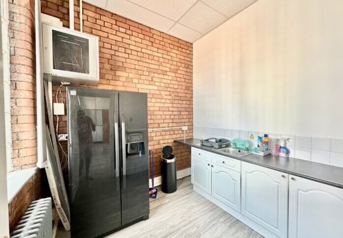 Use the Kitchen at Bradford Court Business Centre, 4G Properties Limited in Birmingham, B1 - West Midlands