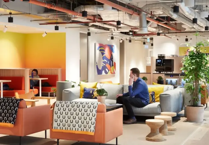 The breakout area - Houndsditch, WeWork (Liverpool Street, EC2 - London)