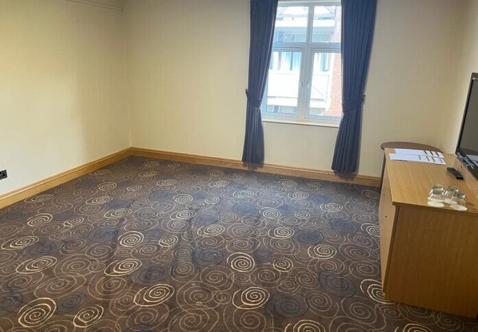 Unfurnished workspace Otley Road, Mercure Leeds Parkway Hotel Ltd, Leeds, LS1