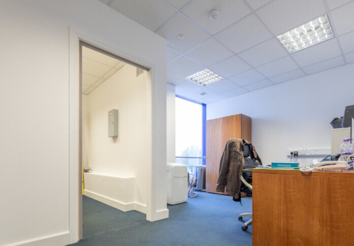 Private workspace Ealing Road, Access Storage in Alperton