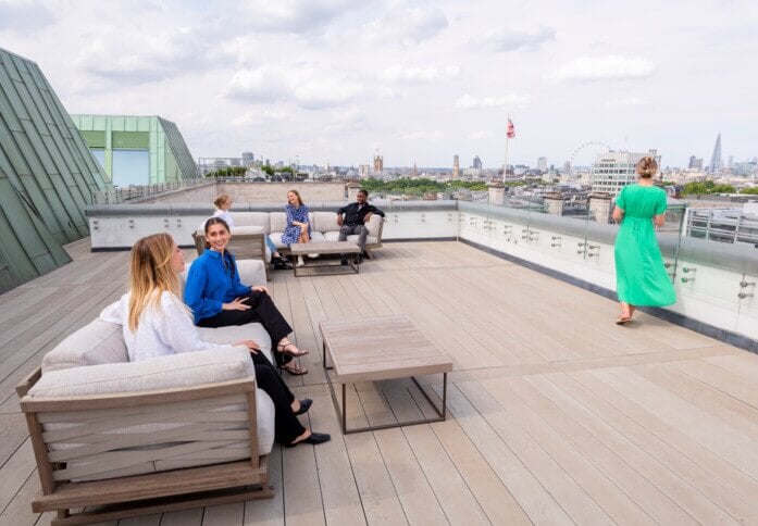 The roof terrace at Mayfair Place, Serv Corp in Green Park, W1 - London