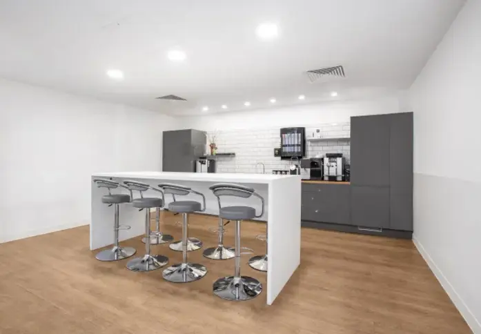 Kitchenette at Burwood Place, Regus in Edgware Road