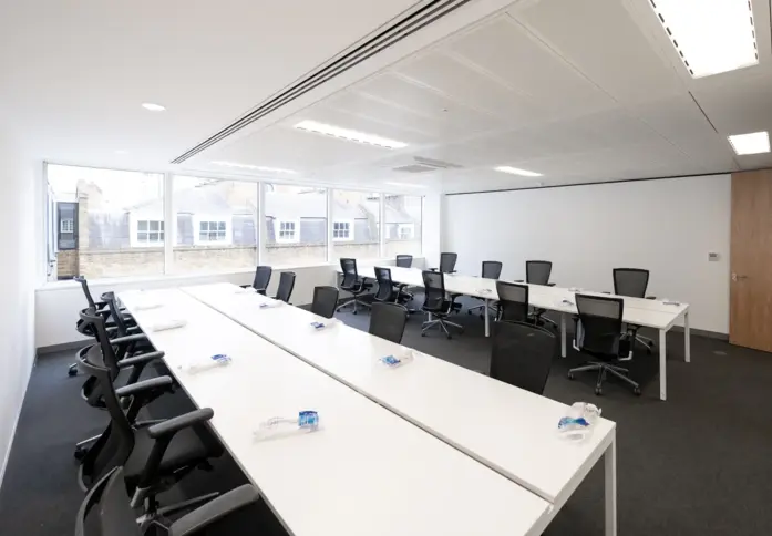 Private workspace in St Thomas Street, Runway East (London Bridge, SE1)