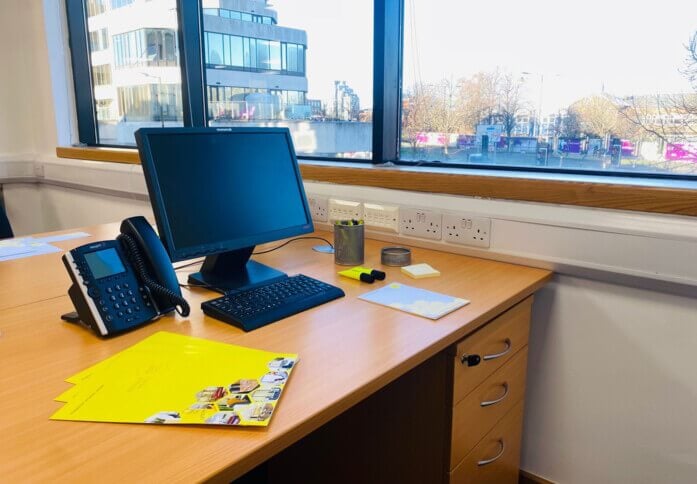 Private workspace in High Street, Wrest Park Ltd (Slough, SL1)