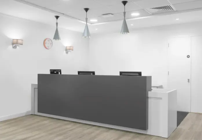 Reception at Thames Street, Regus in Windsor