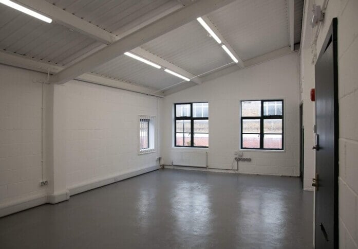 Unfurnished workspace - Glasshill Street, Lenta, Southwark