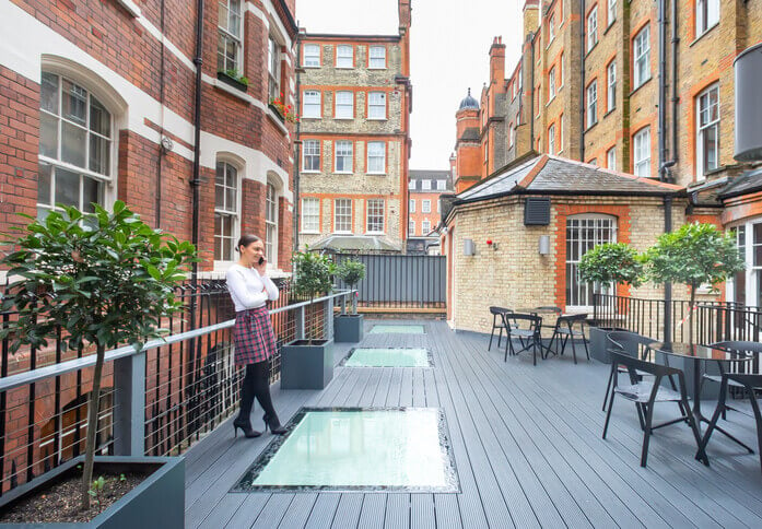 Roof terrace in 111 Park Street, Landmark Space, Mayfair, W1 - London