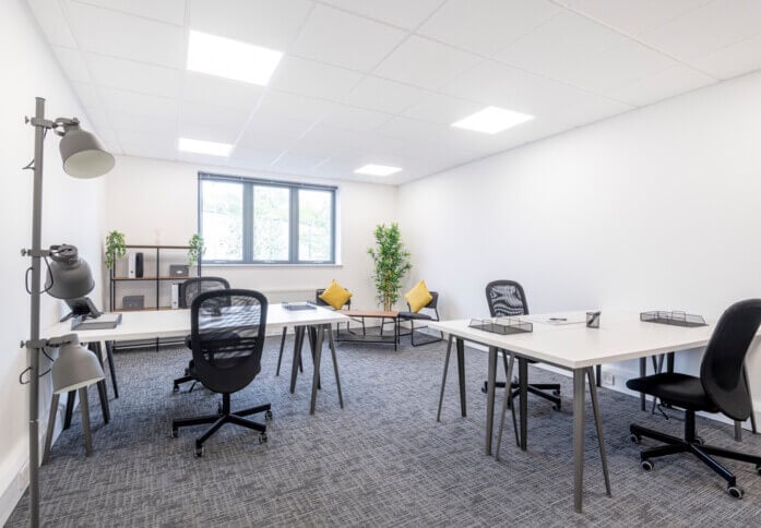 Private workspace Plato Close, Pure Offices in Warwick, CV34