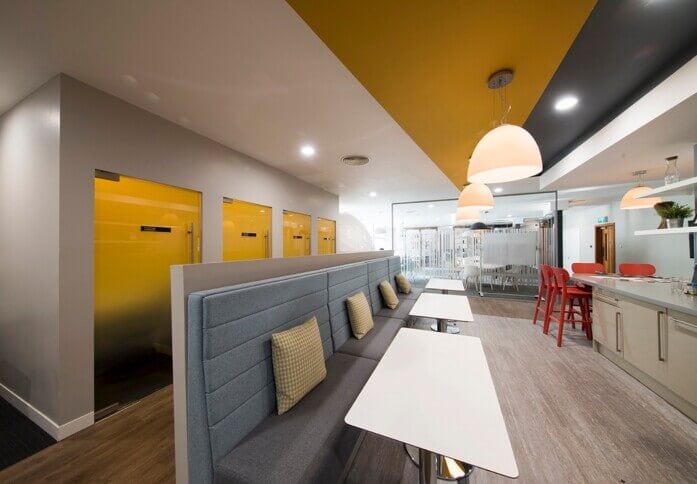 Shared deskspace & Coworking at Princes Square, Regus in Leeds