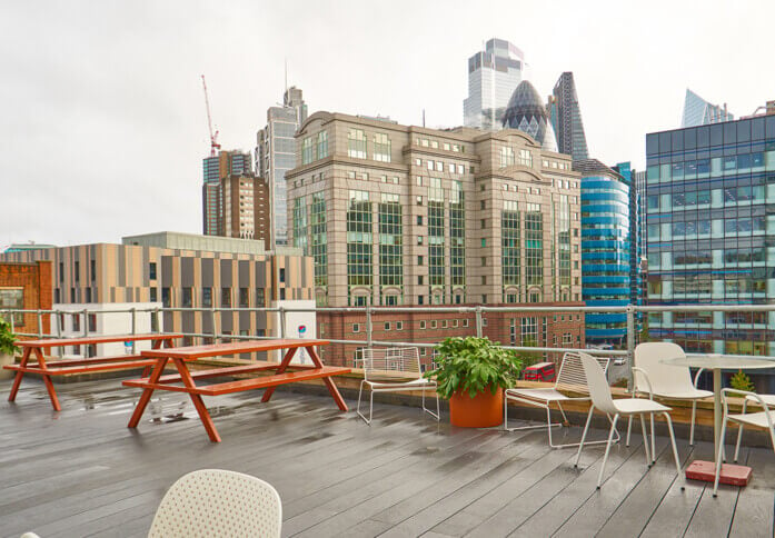 Use the roof terrace at Whitechapel High Street, The Office Group Ltd. (FORA) (Aldgate, E1 - London)