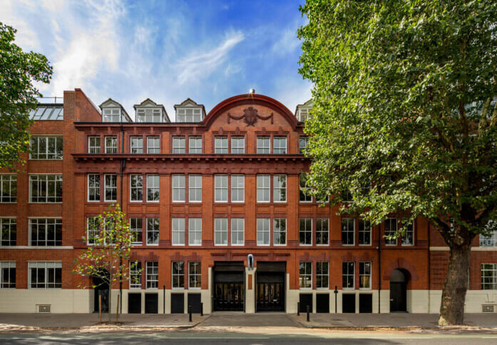 The building at Borough Road, Southwark, SE1 - London