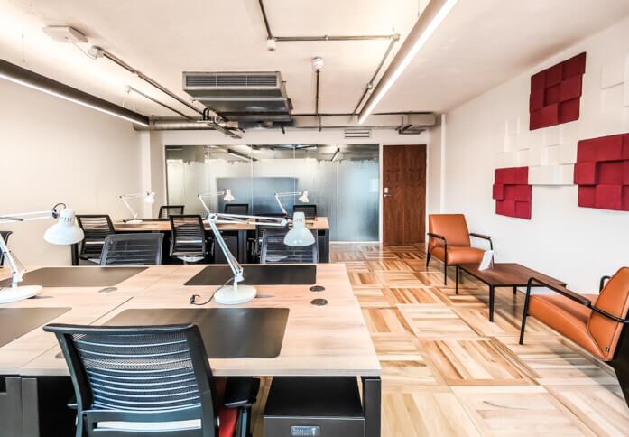 Private workspace in Harp Lane, Us&Co (Monument, EC4 - London)