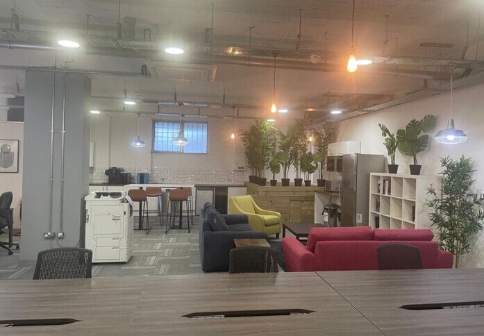 Breakout space in The Causeway, Regus (Teddington, TW11 - London)