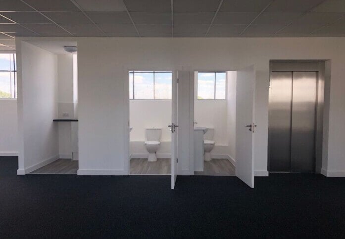 Bathroom facility at Thames Industrial Park, Wrest Park Ltd (Tilbury, RM18)