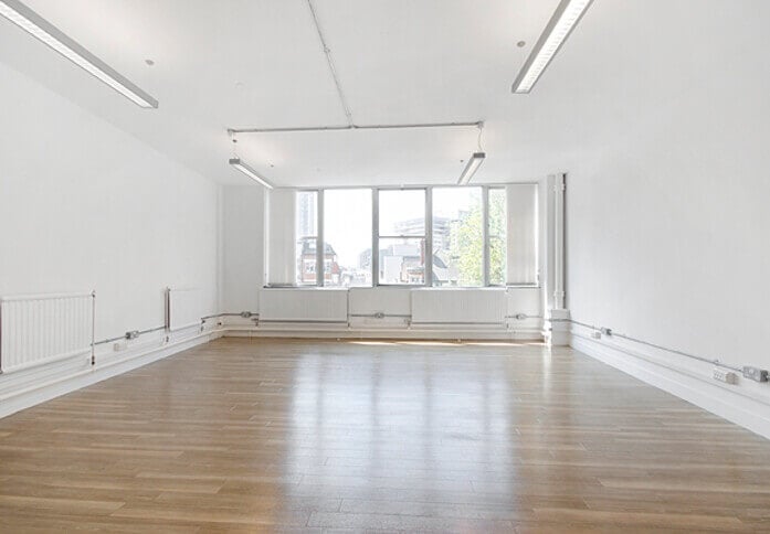 Unfurnished workspace at Whitechapel Road, London - E1