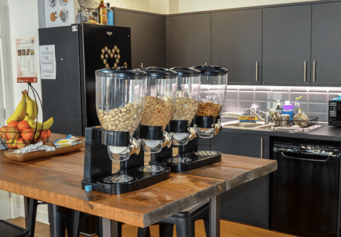 Kitchen area - Westland Place, The Brew (Old Street, EC1 - London)