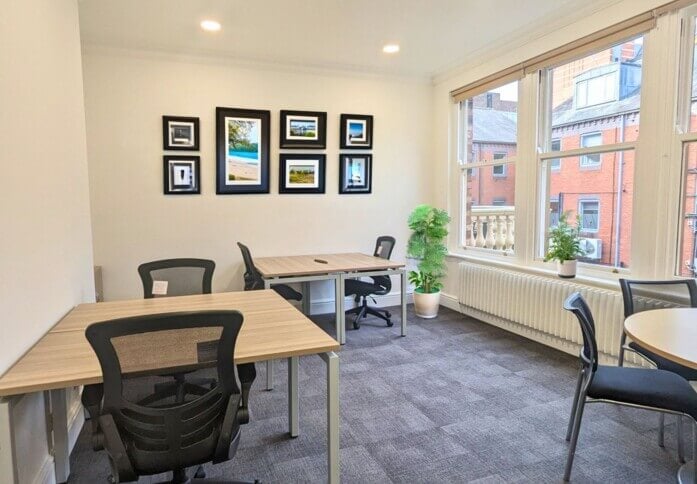 Private workspace Park Square East, United Business Centres in Leeds, LS1