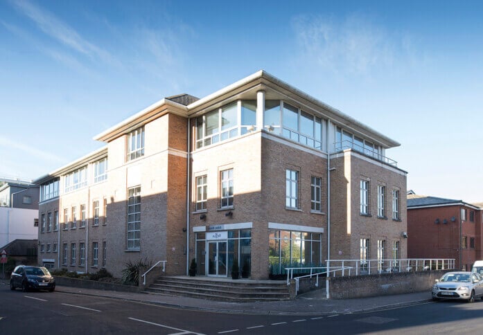 The building at Clarendon Road, Regus in Redhill