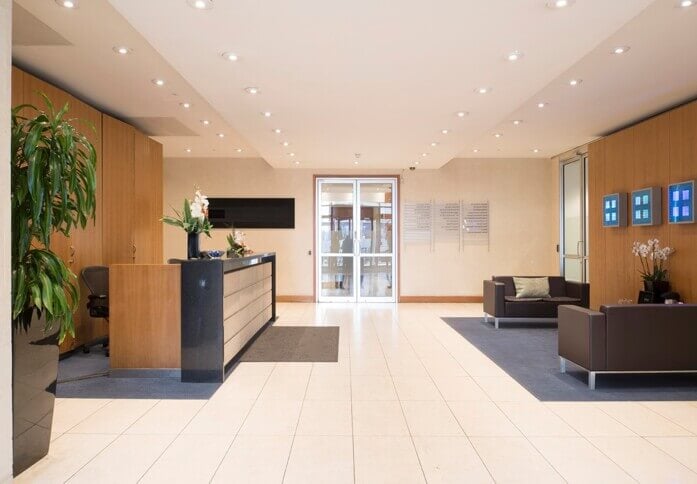 Reception - Kew Road, Regus in Richmond