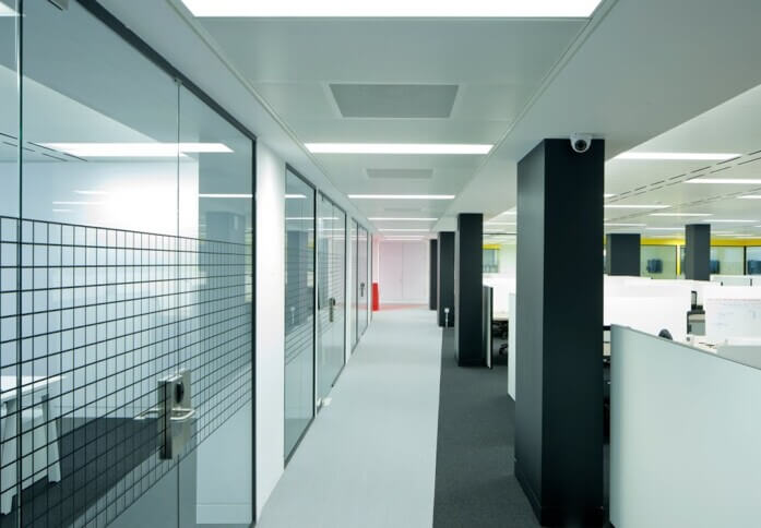 Shared desks at Finsbury Square, Co Work Space LLP in Moorgate