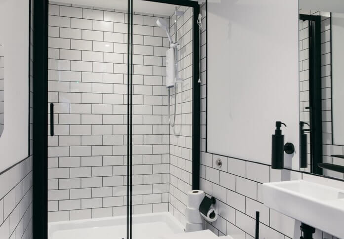 Use the showers at Farringdon Lane, Knotel in Clerkenwell