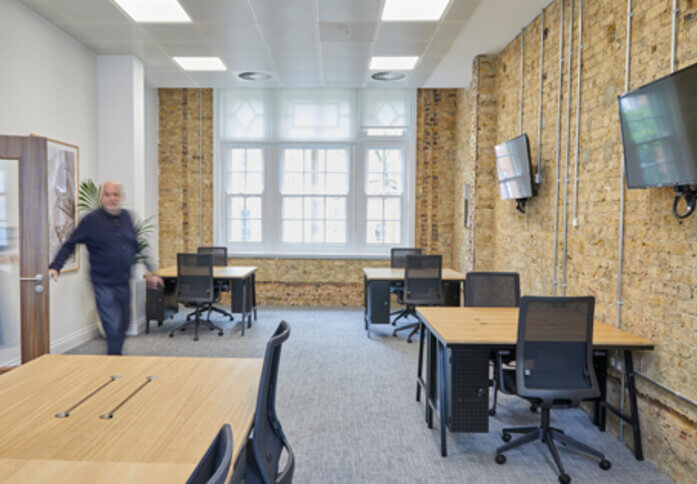 Private workspace in Eccleston Place, The Arterial Group Ltd (Victoria, SW1 - London)