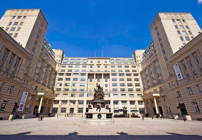 Building pictures of Exchange Flags, Regus at Liverpool