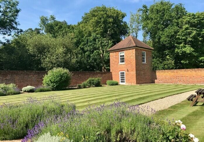 Outdoor space at Start Hill, Mantle Space Ltd in Stansted