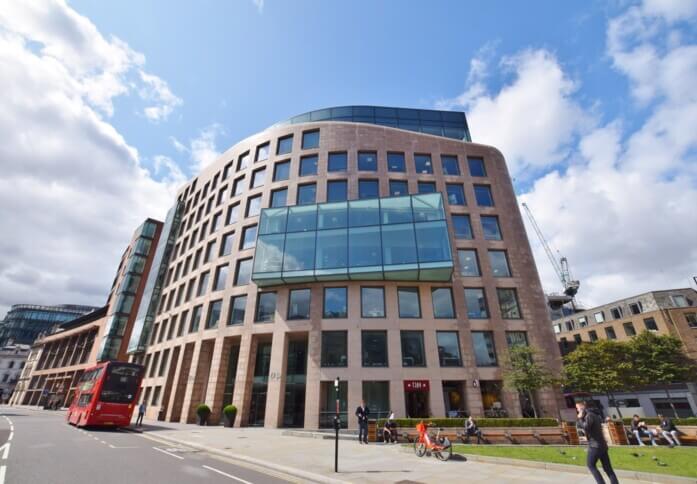 Building pictures of Holborn Viaduct, Frameworks at Chancery Lane