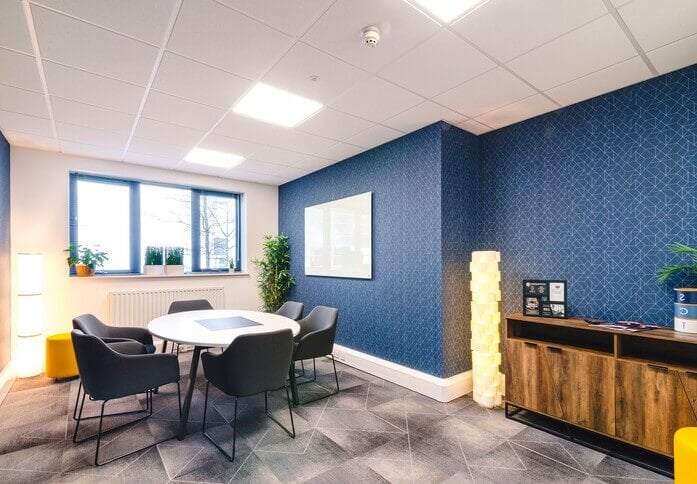 Breakout area at Lake View House, Pure Offices in Warwick, CV34 - West Midlands