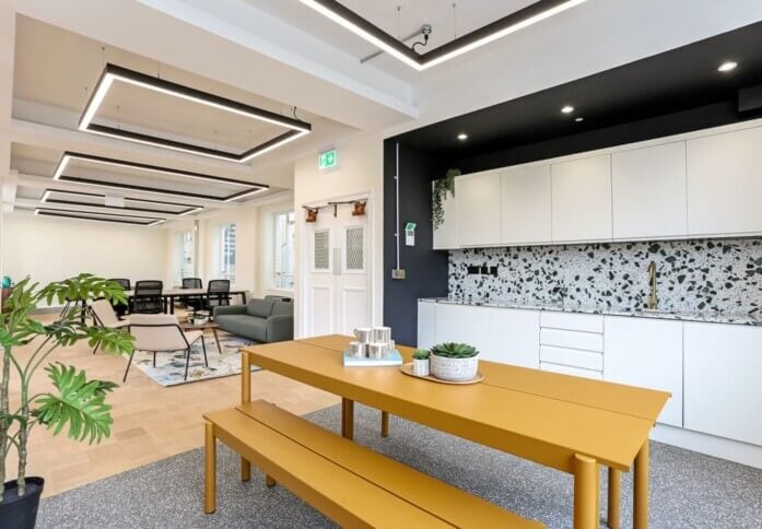 Breakout space for clients - Cowcross Street, Knowlemore Ltd in Farringdon