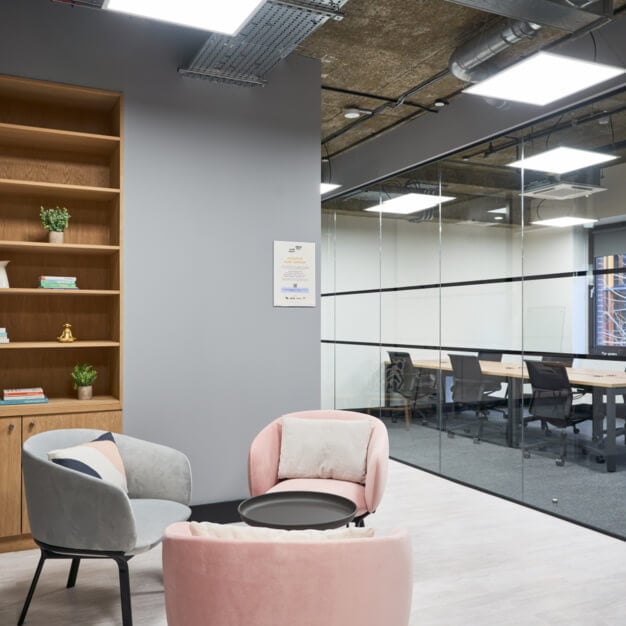 Breakout space for clients - Crown Place, Work.Life Holdings Limited in Liverpool Street