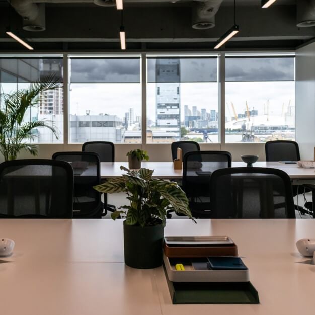 Private workspace in Marsh Wall, Waterfront Studios Properties LLP (Docklands, E14 - London)