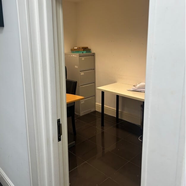 Private workspace in Blu-Ray House, Falcon 1 Investment Ltd (Enfield, EN2 - London)