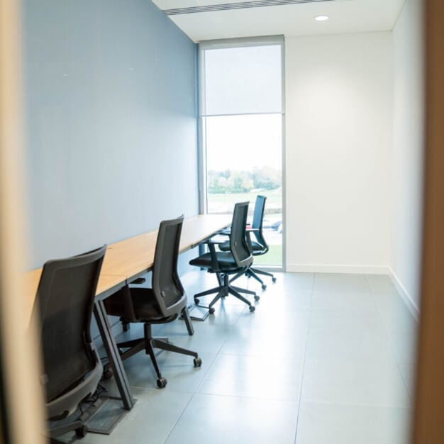 Private workspace Brunel Place, Plus X Holdings Ltd in Slough, SL1