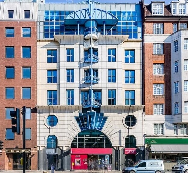 Building outside at Kensington High Street, One Avenue, W8 - London