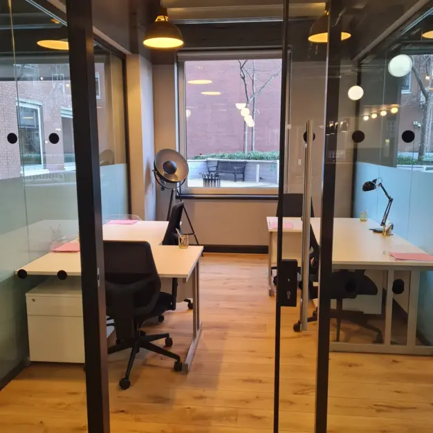 Dedicated workspace in Fox Court, NewFlex Limited (previously Citibase), Chancery Lane, WC2A - London