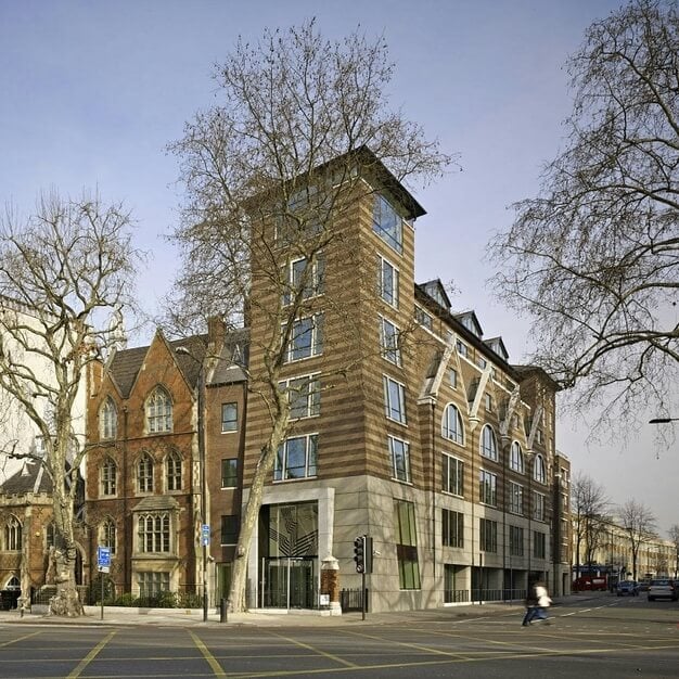 The building at The Grove, Colliers (Managed, MUST ACCOMPANY ON VIEWING) in Marylebone, NW1 - London