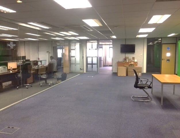 Dedicated workspace Minerva Road, Globstar Enterprise Ltd in Park Royal