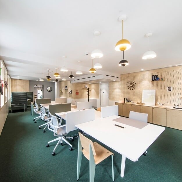 Shared deskspace/Coworking at New Cavendish Street, Regus in Noho